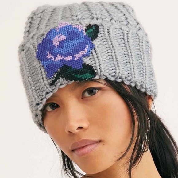 Free People "Everything Rosy Beanie" - Picture 1 of 4